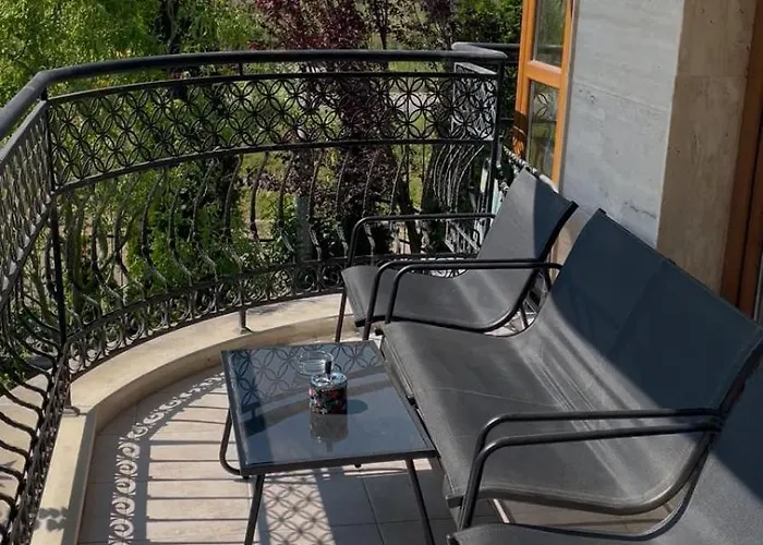 2 Harmony 3 Sunnybeach Apartment